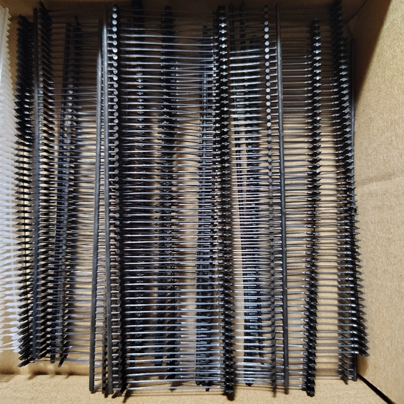 NEW - Teal Tagging Gun with 1000, Tags 6 Different Needle Sizes - Picture 4 of 5